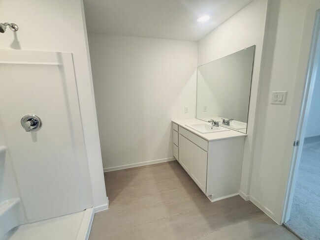 Building Photo - 16711 Old Wagon Wy