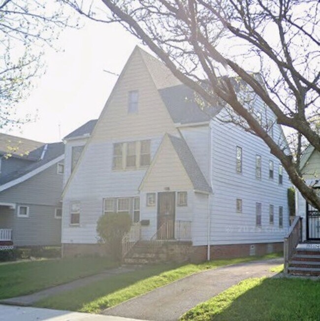 Building Photo - 3863 E 154th St