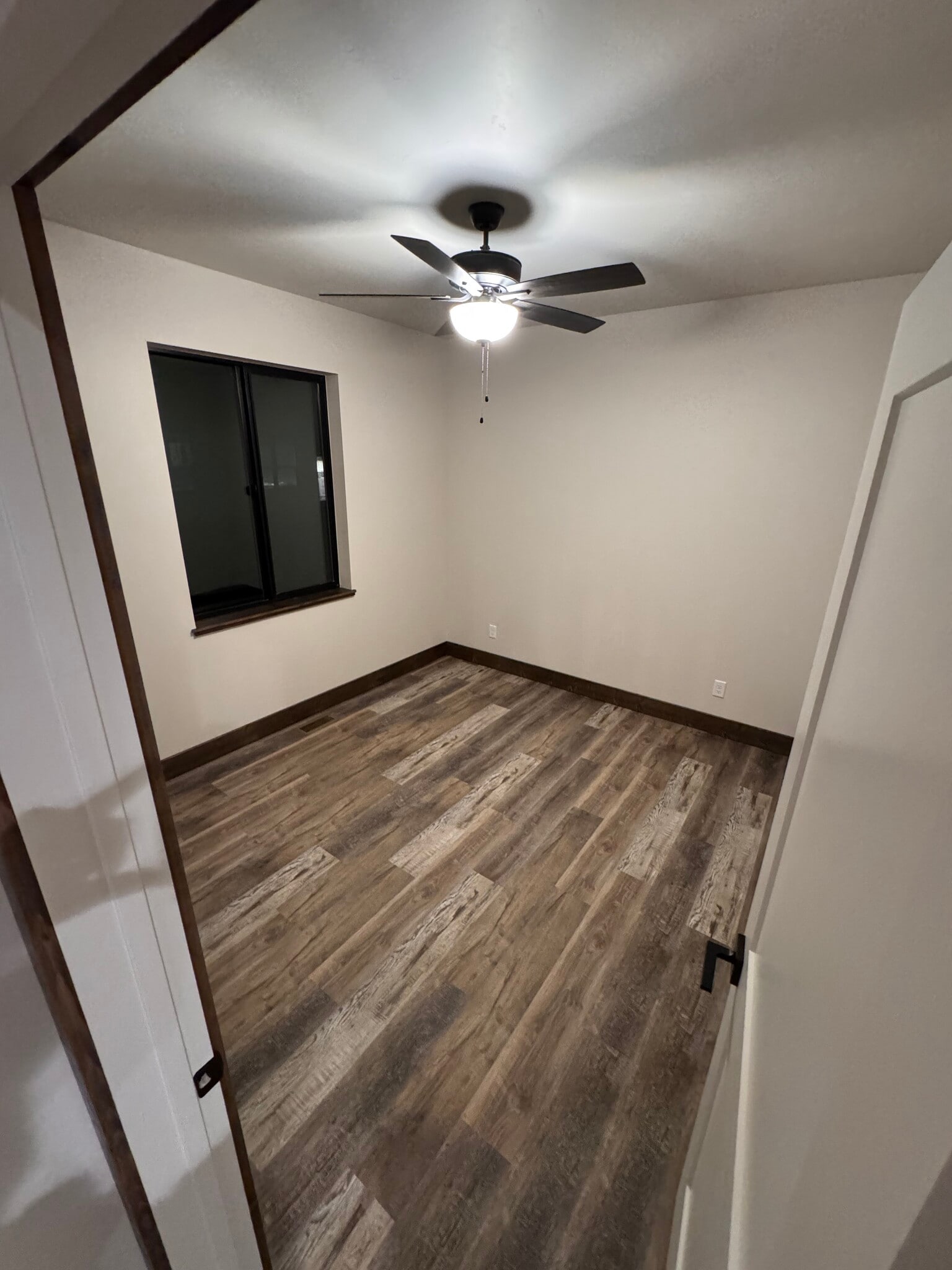 Building Photo - 423 Poppy St