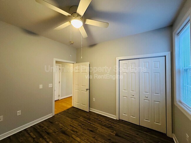 Building Photo - 5244 Christian Dr