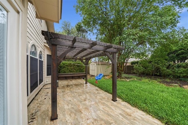 Building Photo - 5801 Marchmont Ln