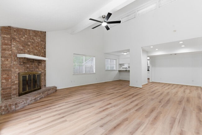 Building Photo - 11631 Inga Ln