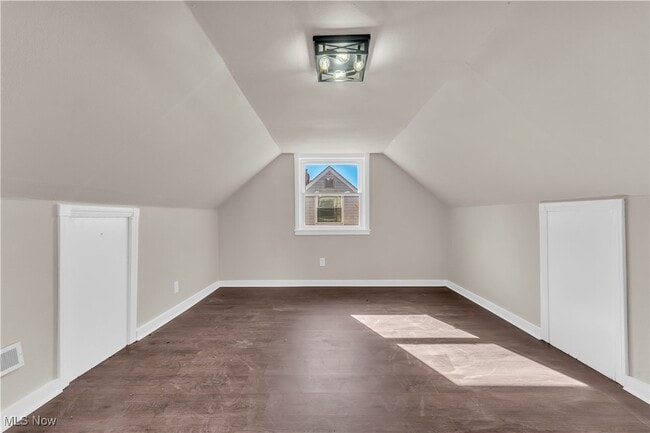 Building Photo - 23198 Gay St