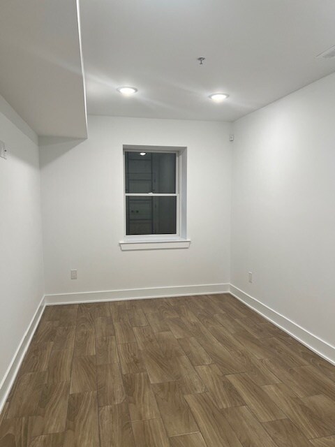 Building Photo - 2554 Frankford Ave