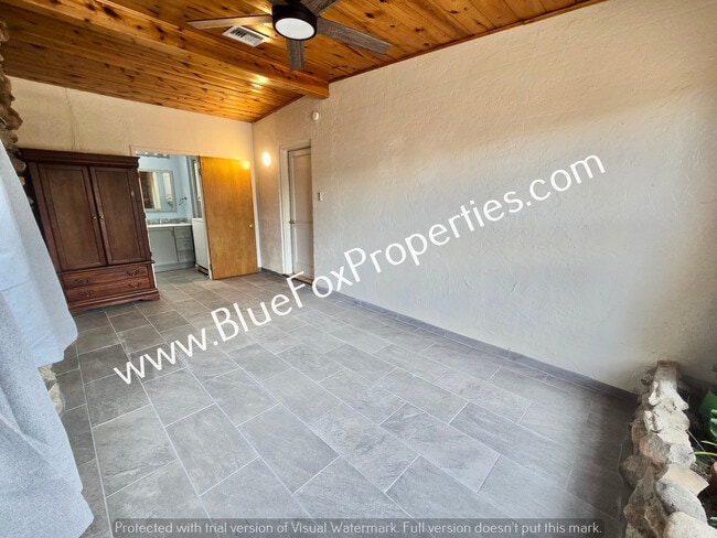 Building Photo - 3240 E Halcyon Pl