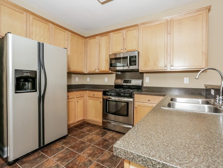 Building Photo - 7436 Alluvial Dr