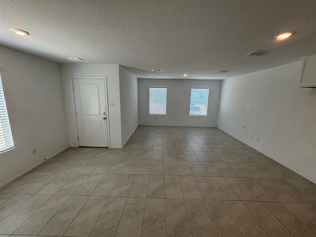 Building Photo - 206 Sunflower St