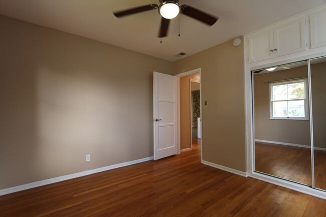 Building Photo - Home in North Kentwood Neighborhood of Wes...