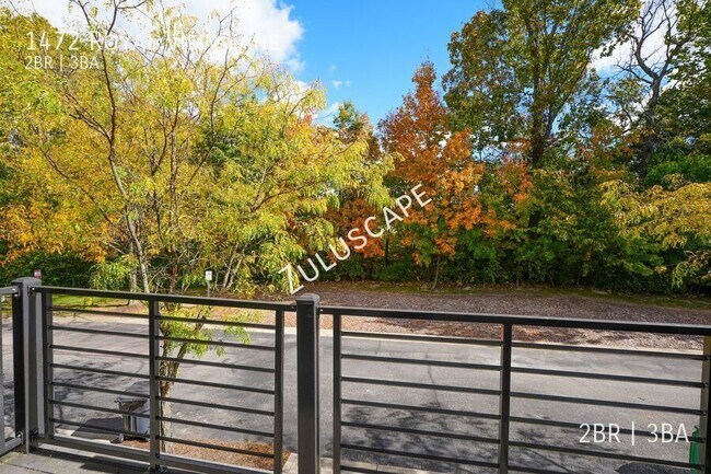 Building Photo - 1472 Royal View Ln