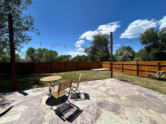 Building Photo - Spacious 4-Bedroom House Near Open Space in Heatherwood, Boulder
