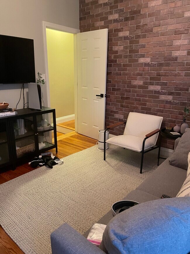 Bedroom #2 w/ faux brick - 20 Princeton St