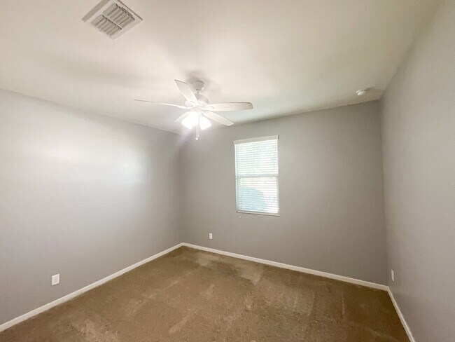 Building Photo - 36413 N Tahanta Trail