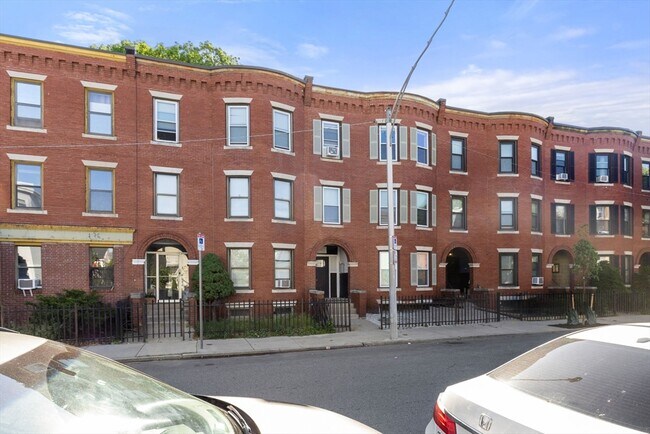 Building Photo - 64 Florida St