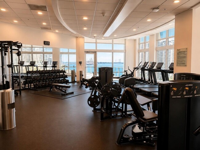 Building Photo - 300 S Biscayne Blvd