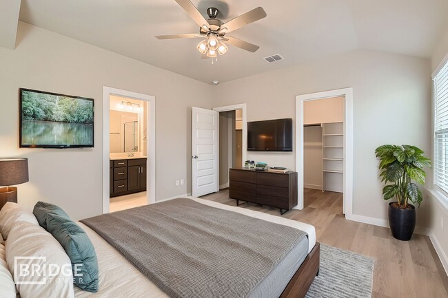 Building Photo - BENTON PLAN