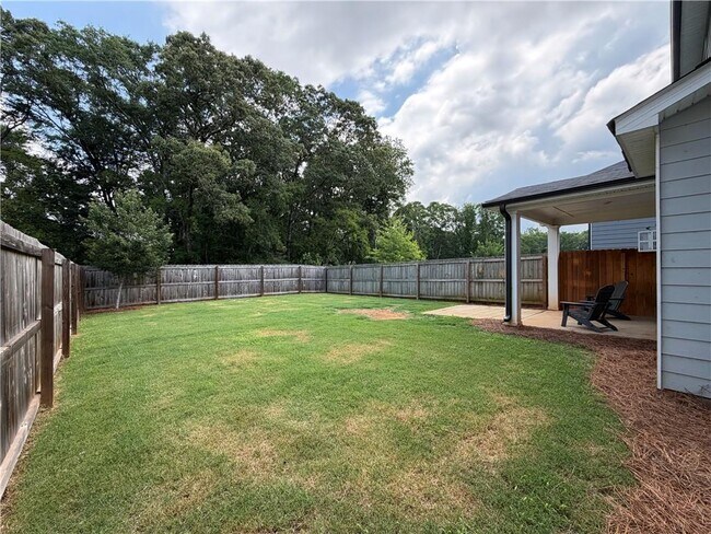 Building Photo - 5836 Hackberry Ln