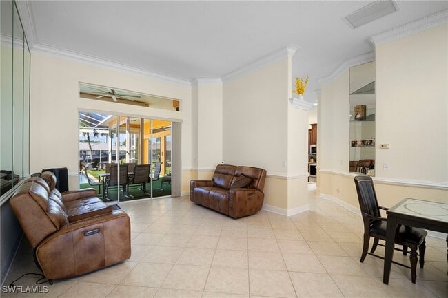 Building Photo - 5024 SW 8th Pl