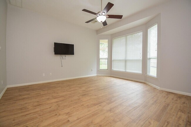 Building Photo - 4007 Gazebo Ln