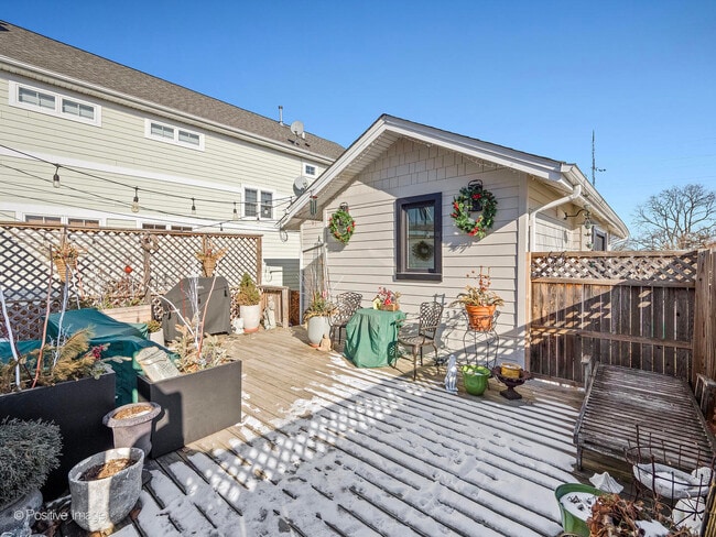 Building Photo - 318 Bluff Ave