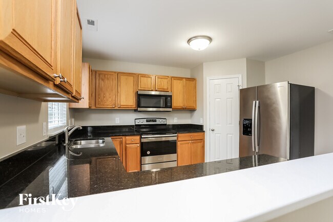 Building Photo - 5 Stepney Ct