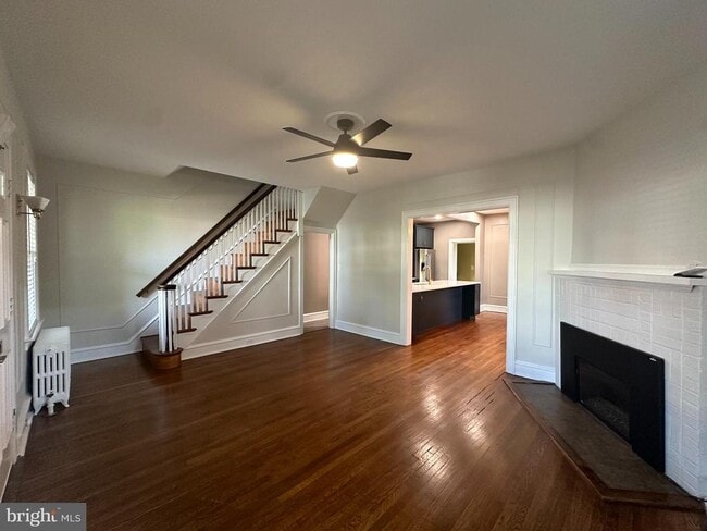 Building Photo - 817 N Harrison St