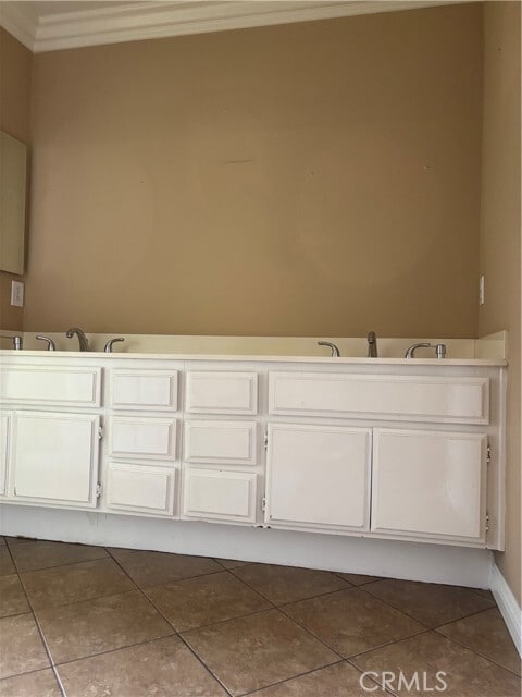 Building Photo - 17092 Whispering Brook Way