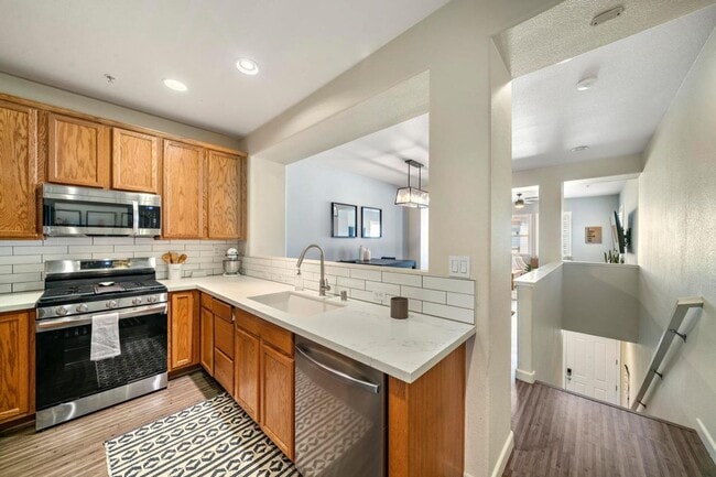Building Photo - 8430 Crystal Walk Cir