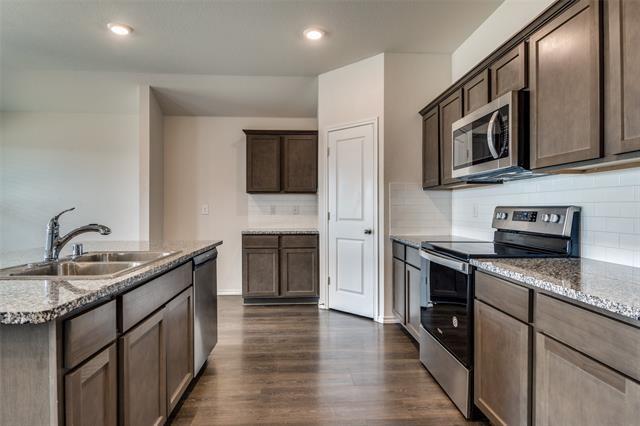 Building Photo - 208 Cultivator Ct