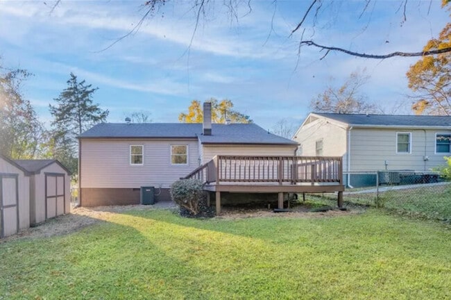 Building Photo - 21507 Court St