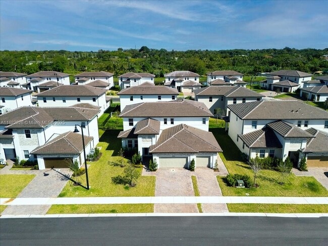 Building Photo - 12237 Green Oak Dr