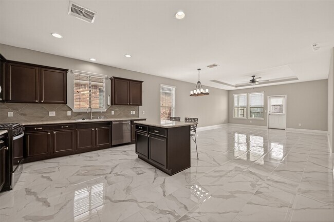 Building Photo - 8110 Running Brook Ln