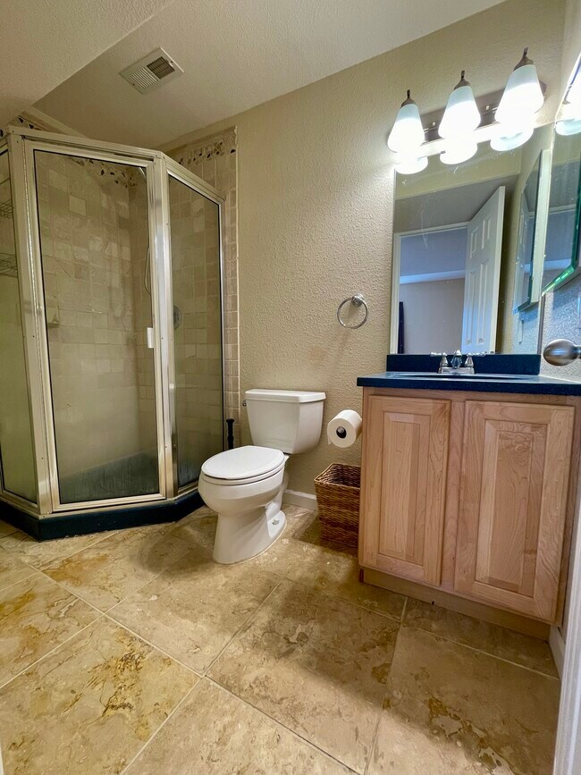 Building Photo - 5614 Blue Mountain Cir