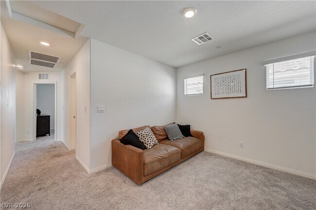 Building Photo - 386 Larksong Ave