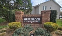 Building Photo - 702 Westbrook Ct