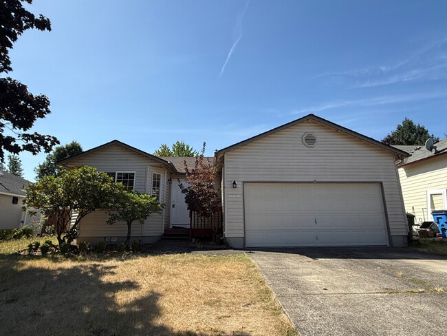 Building Photo - 15619 NE Hickory St
