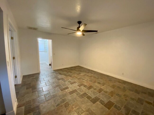 Building Photo - SPACIOUS HOME IN SANTA CLARA COMING SOON!