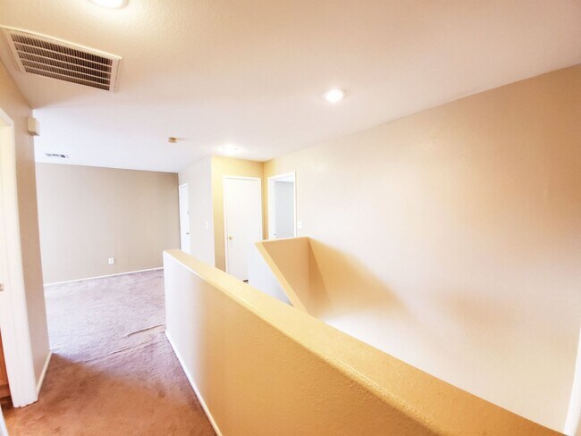 Building Photo - BEAUTIFUL MUST SEE 3 BEDROOM 2 STORY HOME IN SOUTHWEST