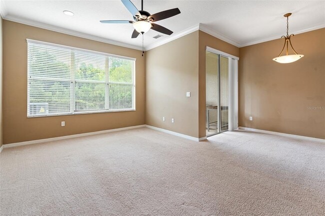 Building Photo - 2052 Park Crescent Dr