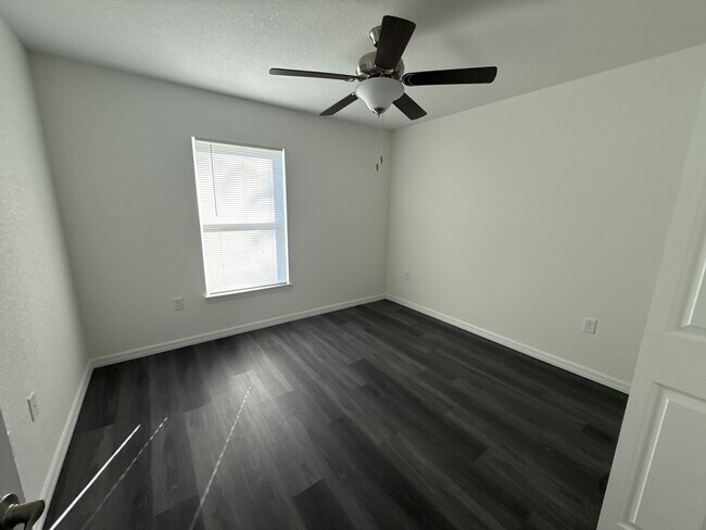 Building Photo - 18 Malauka Radial Run Rd