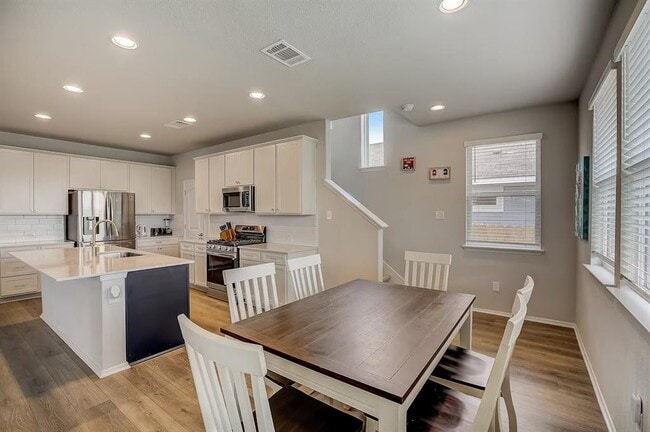 Building Photo - 5624 Corso Ct