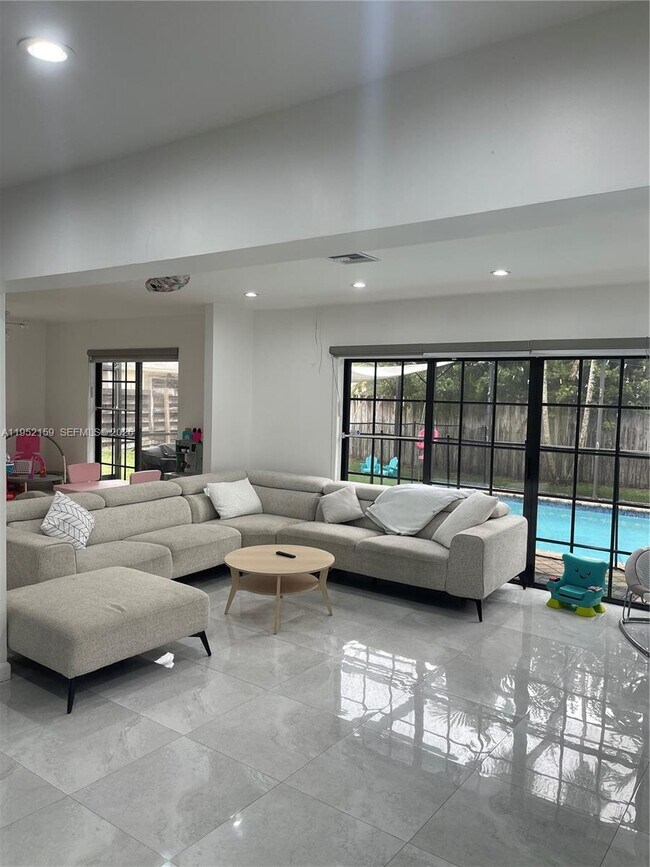 Building Photo - 10153 SW 51st St