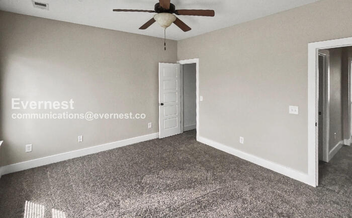 Building Photo - 5860 Cheshire Cove Trail