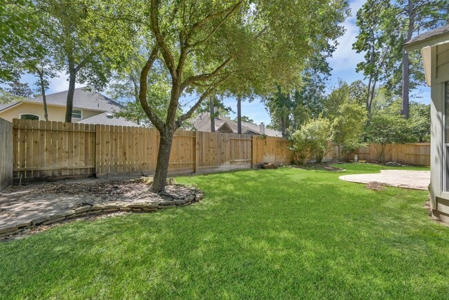 Building Photo - 7 S Hawthorne Hollow Cir