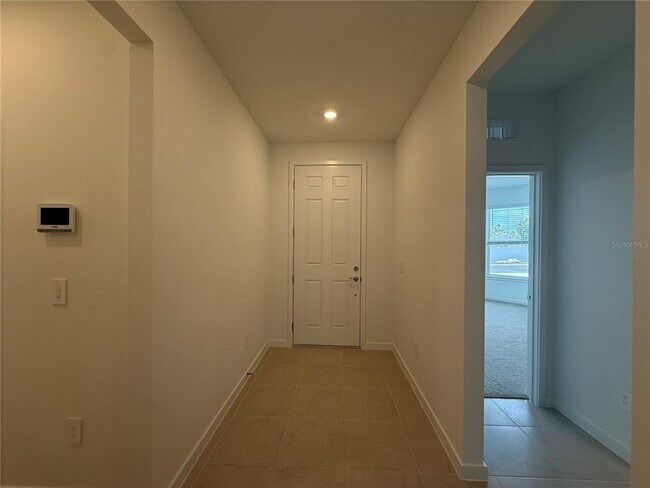 Building Photo - 3915 Big Sky Dr