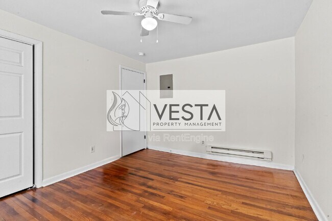 Building Photo - 118 Pine Hill Dr