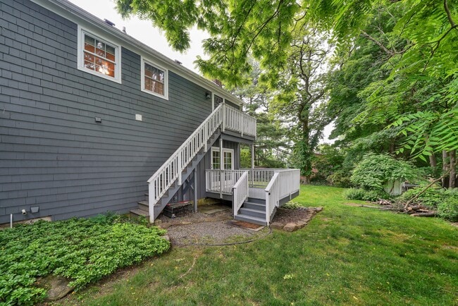 Building Photo - 59 Budd Ave