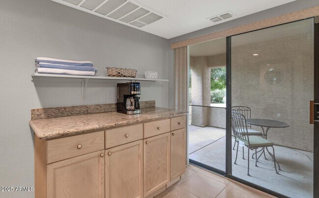 Building Photo - 9445 N 94th Pl