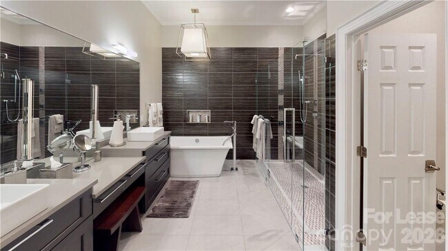 Building Photo - 3112 Ethereal Ln