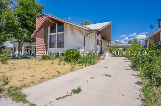 Building Photo - 357 S 200 W St