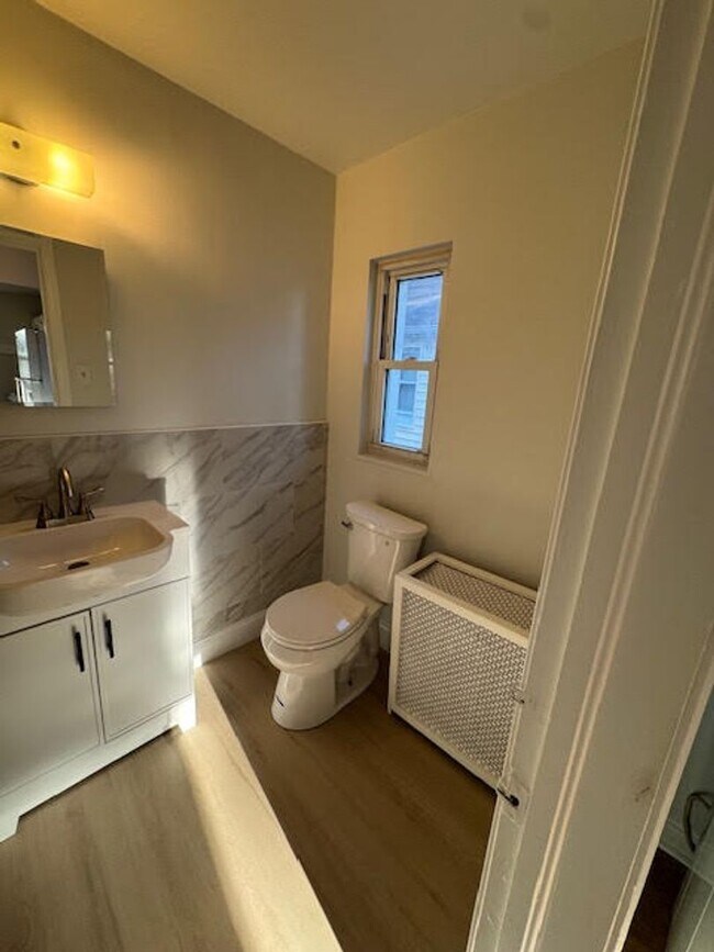 Building Photo - 4835 Indian Ln